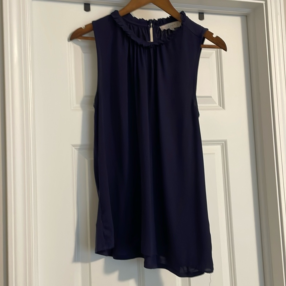 Loft (M) blouse sleeveless navy double button back